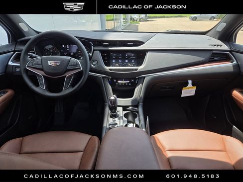New 2026 Cadillac XT5 Premium Luxury w/ Driver Assist Package FWD image 8