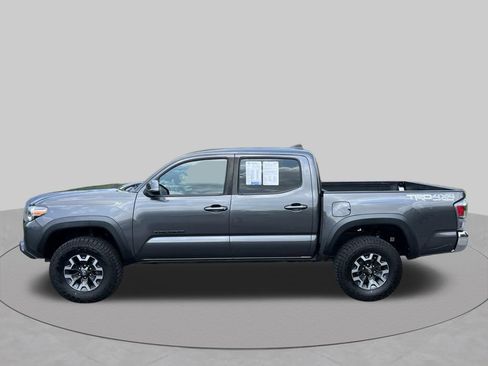 Used 2021 Toyota Tacoma TRD Off-Road w/ Blackout Package (TMS) AWD/4WD image 4