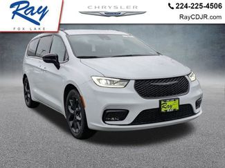 New 2026 Chrysler Pacifica Select w/ S Appearance Package FWD video 1