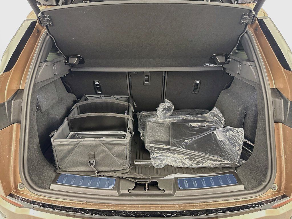 New 2026 Land Rover Range Rover Evoque S AWD/4WD image 27