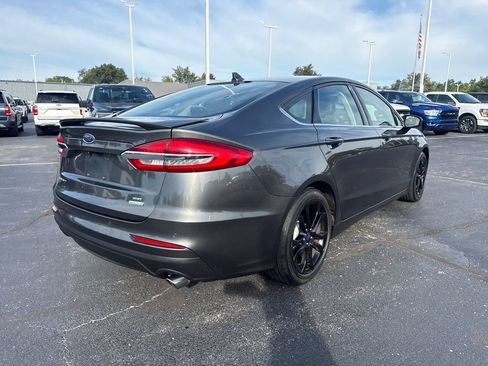 Used 2019 Ford Fusion SE w/ Equipment Group 151A FWD image 7