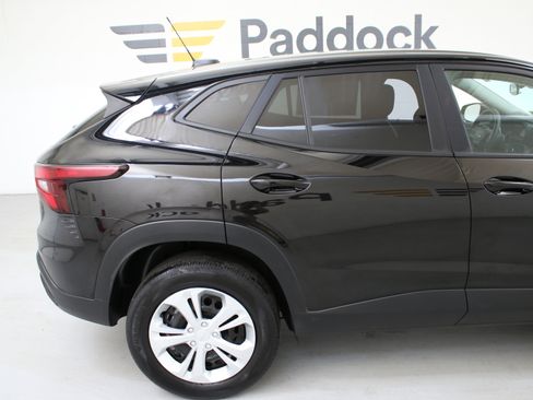 Certified 2025 Chevrolet Trax LS FWD image 10