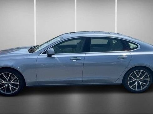 Used 2018 Volvo S90 T5 Momentum w/ Convenience Package AWD/4WD image 12