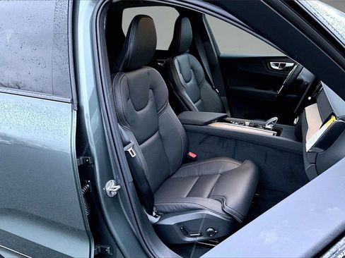 New 2026 Volvo XC60 B5 Ultra w/ Protection Package Premier image 11