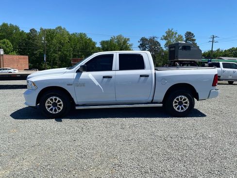 Used 2018 RAM 1500 Express AWD/4WD image 6