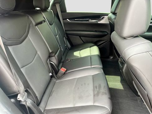 Used 2025 Cadillac XT5 Premium Luxury FWD image 29