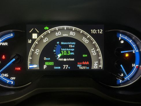 Used 2024 Toyota RAV4 LE AWD/4WD image 20