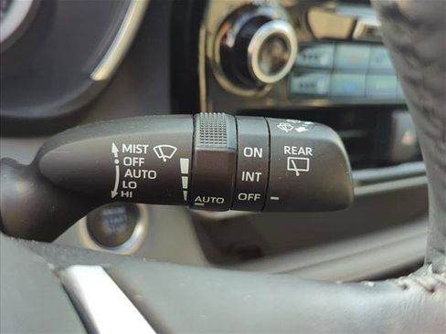 Used 2021 Toyota Highlander Platinum AWD/4WD image 19
