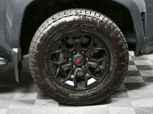 Used 2025 Toyota 4Runner TRD Sport Premium AWD/4WD image 6