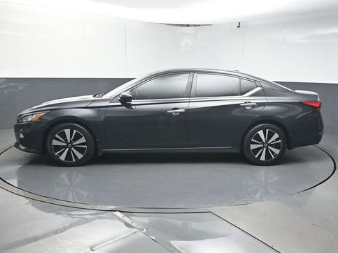 Used 2022 Nissan Altima 2.5 SV image 5