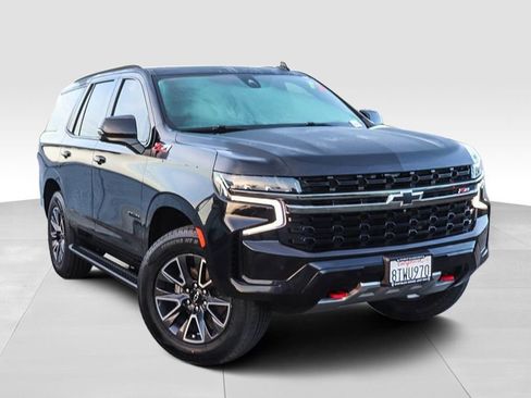Used 2021 Chevrolet Tahoe Z71 w/ Z71 Signature Package AWD/4WD image 2