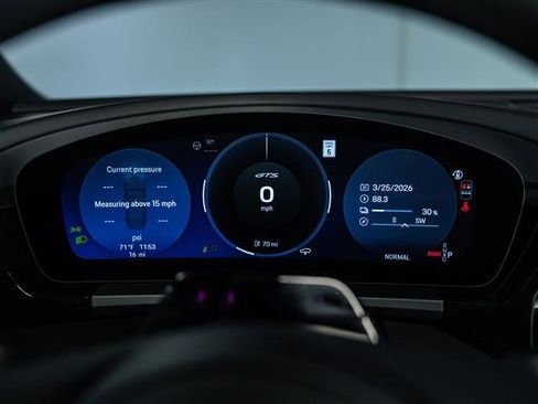 New 2026 Porsche Macan GTS Electric image 23