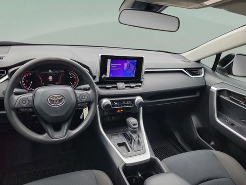 Certified 2023 Toyota RAV4 LE FWD image 21