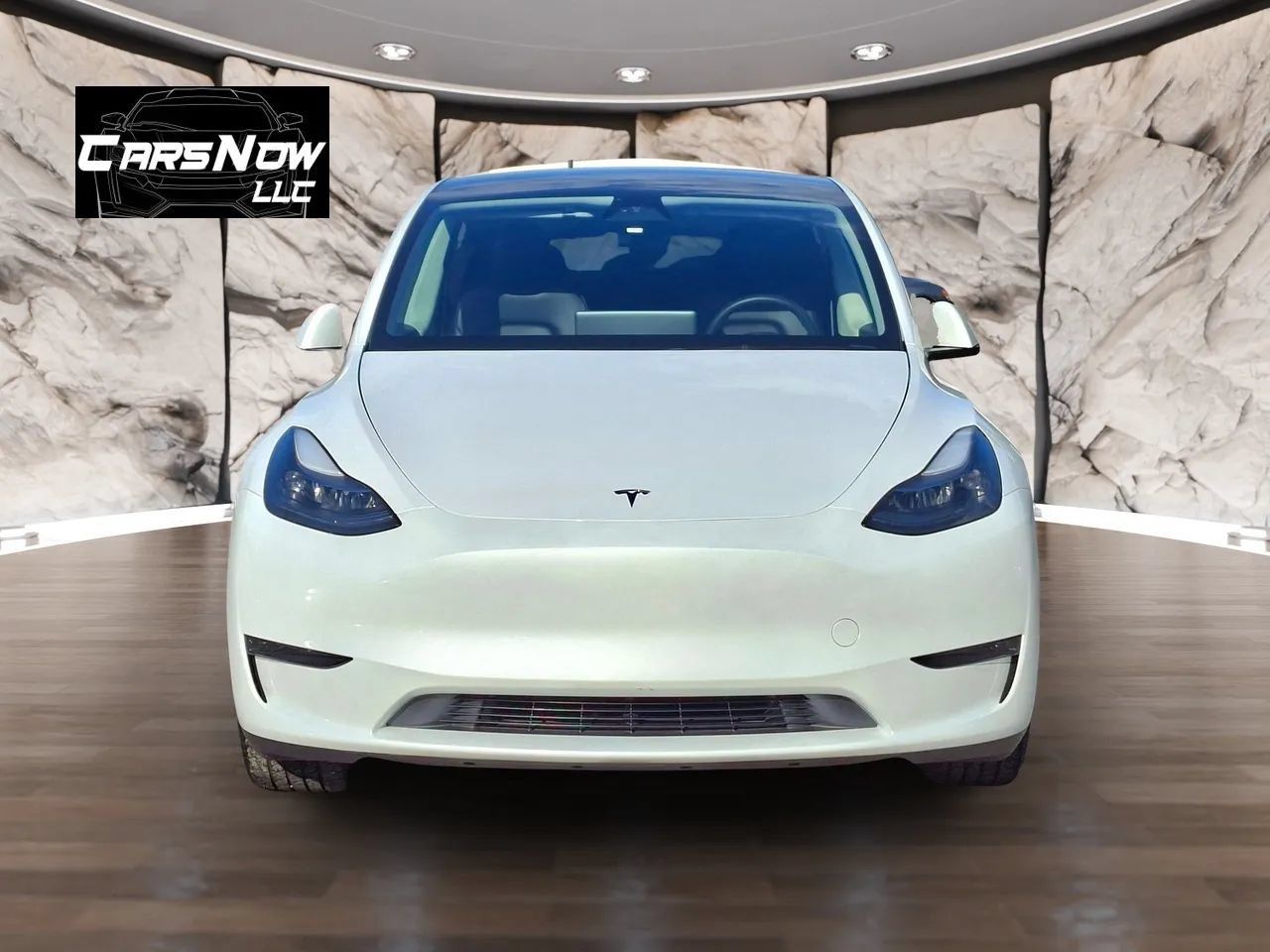 Used 2024 Tesla Model Y Long Range RWD image 2