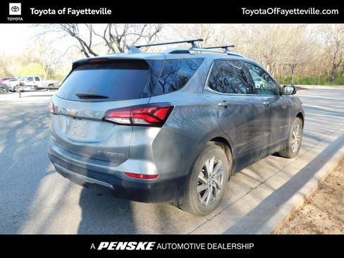 Used 2024 Chevrolet Equinox Premier image 4