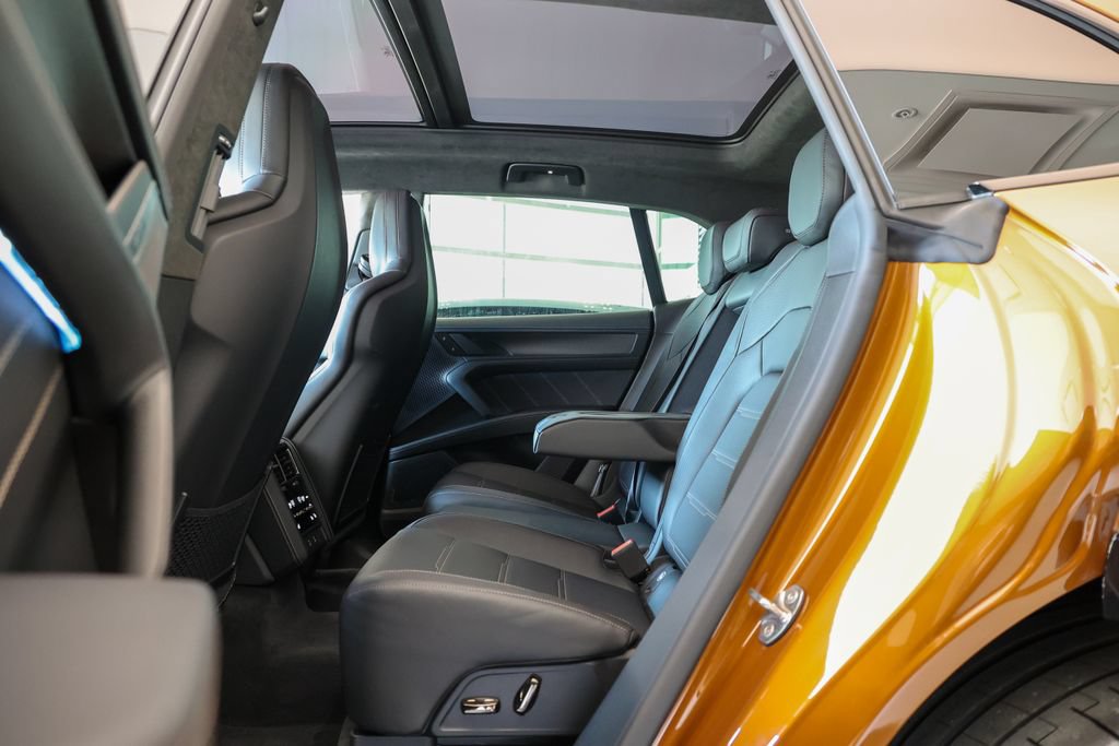 New 2026 Porsche Cayenne Turbo AWD/4WD image 50