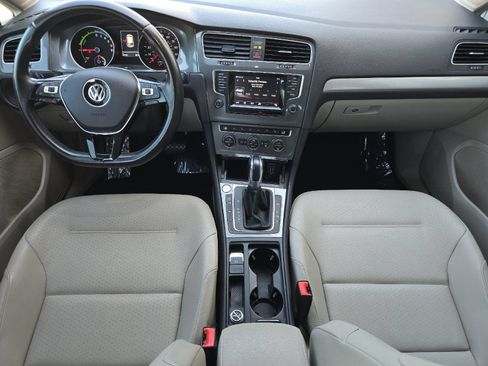 Used 2015 Volkswagen e-Golf SEL Premium FWD image 12