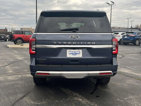Used 2022 Ford Expedition Platinum image 6