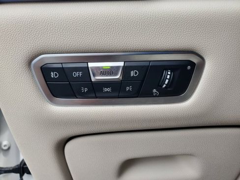 Used 2021 BMW X5 xDrive45e w/ Premium Package image 16