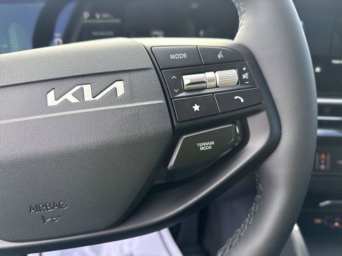 New 2026 Kia Sportage S image 18