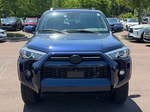 Used 2024 Toyota 4Runner SR5 Premium w/ Moonroof Package AWD/4WD image 2