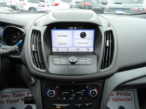 Used 2019 Ford Escape SEL image 16