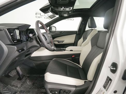 Certified 2024 Lexus NX 350 AWD image 9