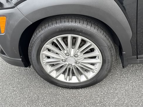 Used 2019 Hyundai Kona SEL image 14