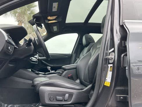 Used 2024 BMW X3 sDrive30i image 5