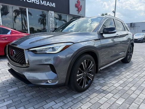 Used 2021 INFINITI QX50 Luxe w/ Appearance Package AWD/4WD image 3