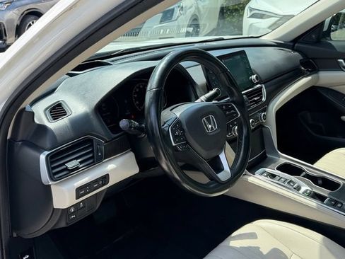 Used 2022 Honda Accord Touring image 13