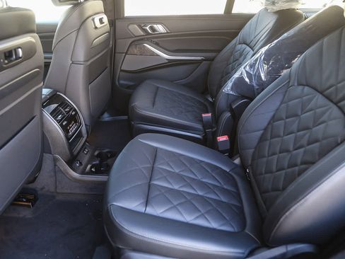 New 2026 BMW X7 xDrive40i w/ M Sport Package image 15