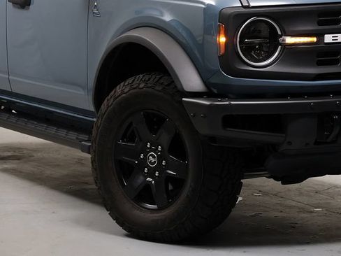 Used 2022 Ford Bronco Black Diamond AWD/4WD image 3
