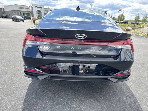 Used 2023 Hyundai Elantra SEL FWD image 7