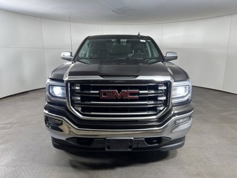 Used 2018 GMC Sierra 1500 SLT w/ SLT Premium Package image 2