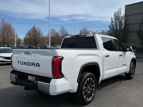 Used 2025 Toyota Tundra Limited AWD/4WD image 6