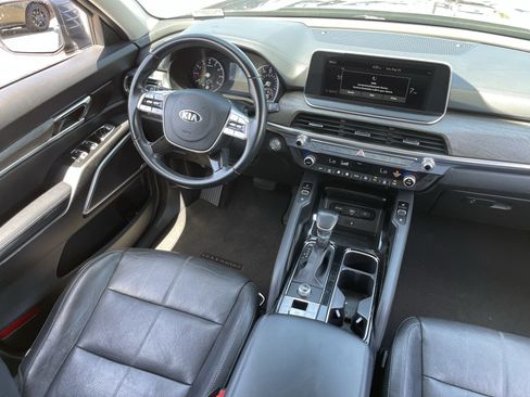 Used 2021 Kia Telluride EX w/ EX Premium Package FWD image 14