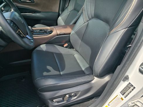 Used 2024 Toyota Crown AWD/4WD image 17