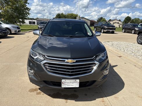 Used 2020 Chevrolet Equinox Premier FWD image 8
