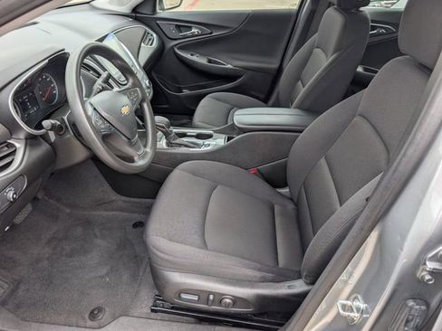 Used 2024 Chevrolet Malibu LT FWD image 8