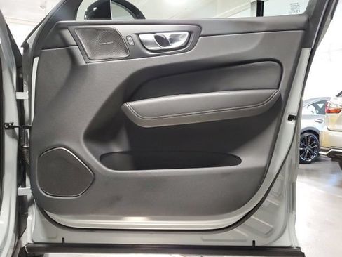 Used 2025 Volvo XC60 B5 Plus w/ Protection Package Premier AWD/4WD image 26