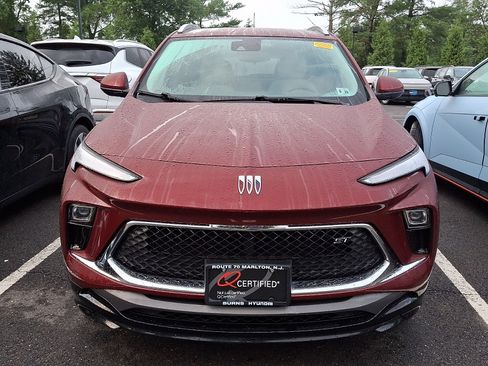 Used 2024 Buick Encore GX Sport Touring w/ Comfort Package FWD image 3