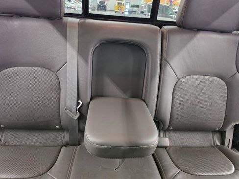 Used 2019 Nissan Frontier SL AWD/4WD image 13