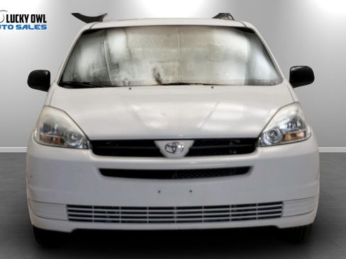 Used 2004 Toyota Sienna LE FWD image 2