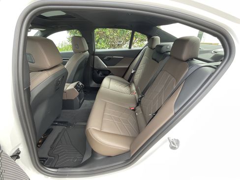 New 2026 BMW 530i w/ Premium Package image 25