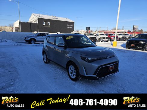Used 2024 Kia Soul LX w/ Option Group 015 image 6