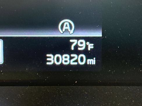 Used 2025 Kia Soul LX w/ LX Technology Package FWD image 37