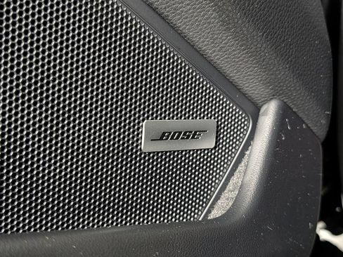 Certified 2025 Porsche 911 Carrera RWD image 27