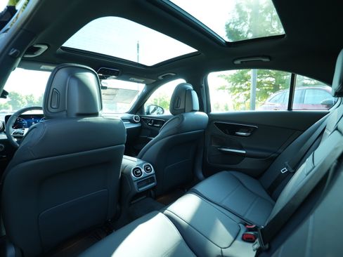 New 2025 Mercedes-Benz C 300 4MATIC Sedan image 36
