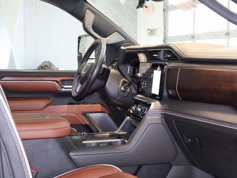 Certified 2024 GMC Sierra 3500 Denali Ultimate image 44